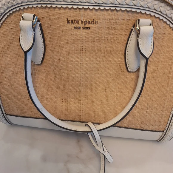 NWOT Kate Spade Reiley Large Dome Satchel. Straw & White Leather w/ Crossbody - Picture 4 of 7
